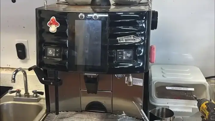 Commercial coffee machine